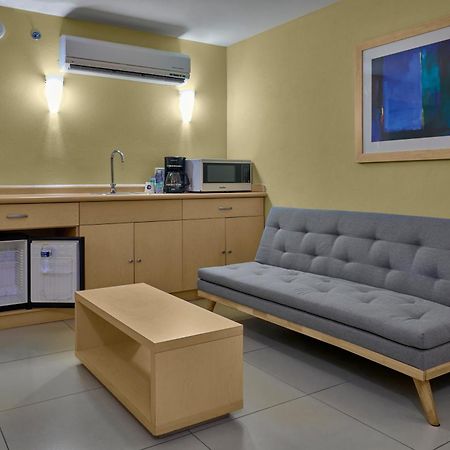 City Express By Marriott Cancun Ngoại thất bức ảnh