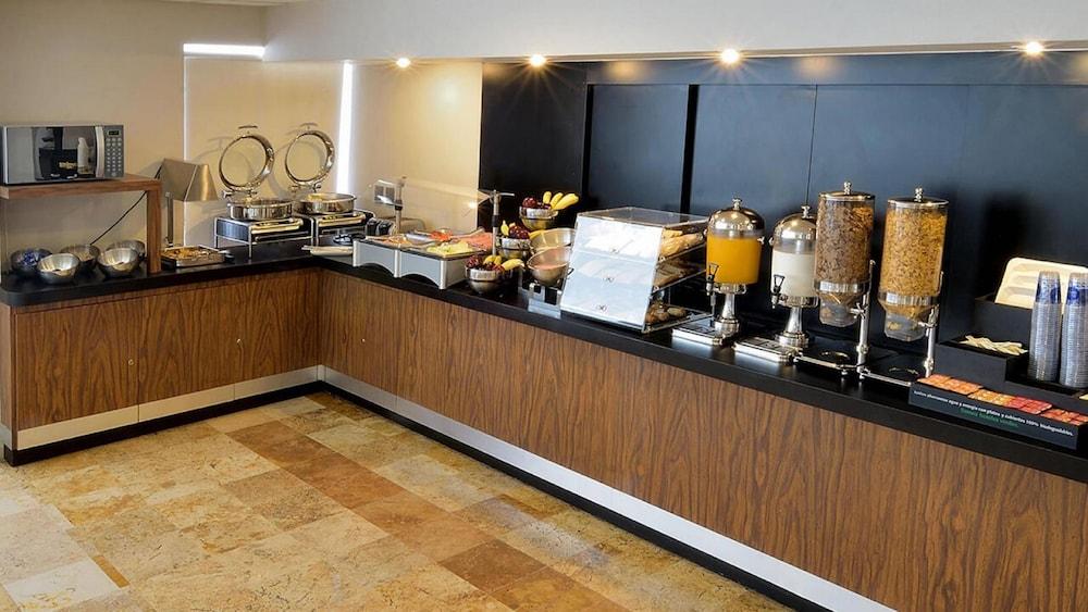 City Express By Marriott Cancun Ngoại thất bức ảnh