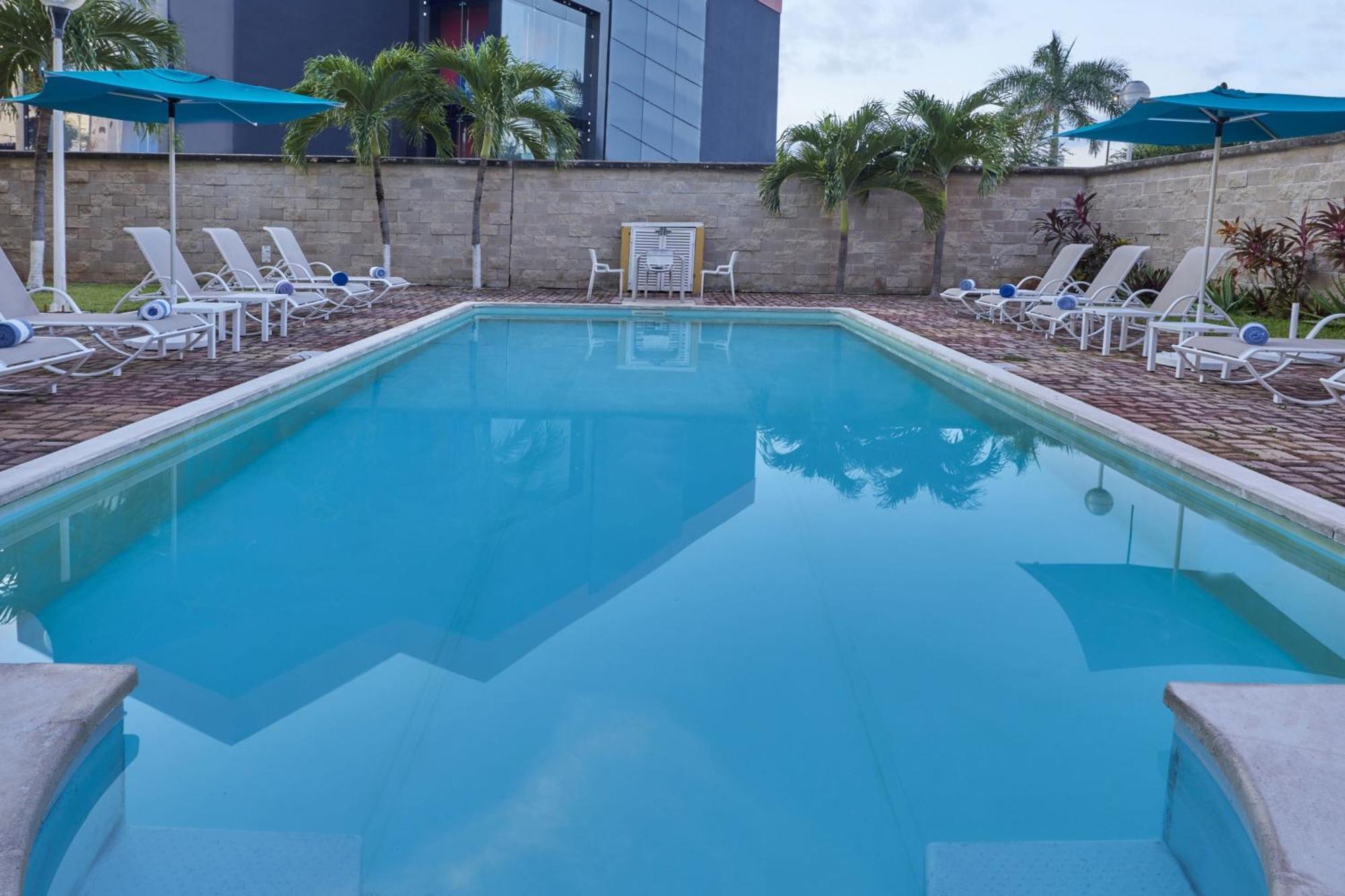 City Express By Marriott Cancun Ngoại thất bức ảnh