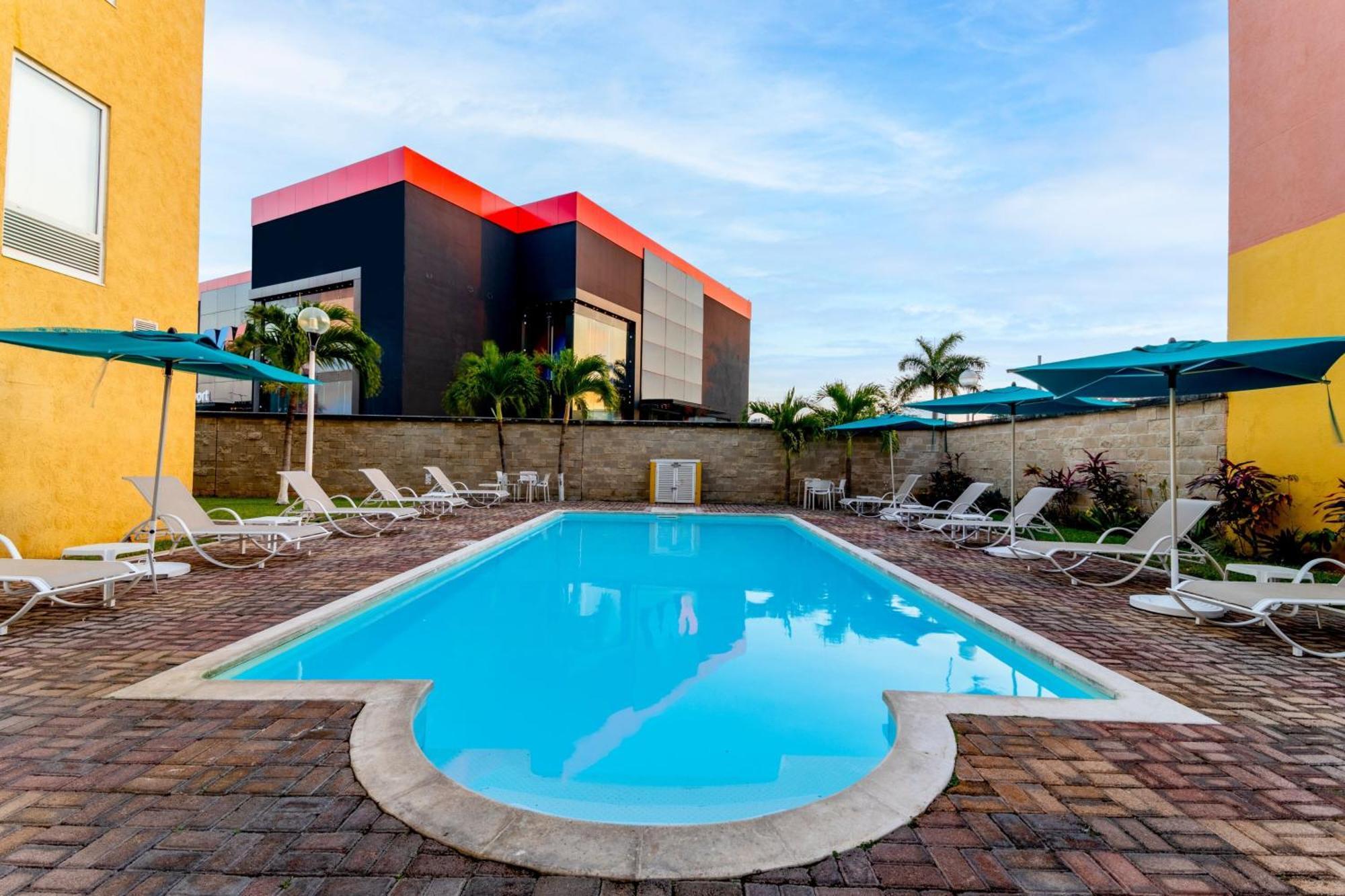 City Express By Marriott Cancun Ngoại thất bức ảnh